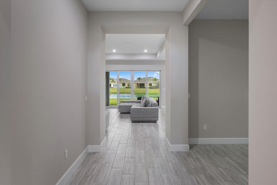 Spacious, unfurnished interior of a new home in , Westlake (Image 22).