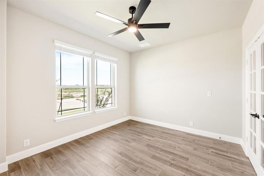 Spacious, unfurnished interior of a new home in Devonshire Classic 50-55, Forney (Image 27). Spacious, unfurnished interior of a new home in Devonshire Classic 50-55, Forney (Image 27).