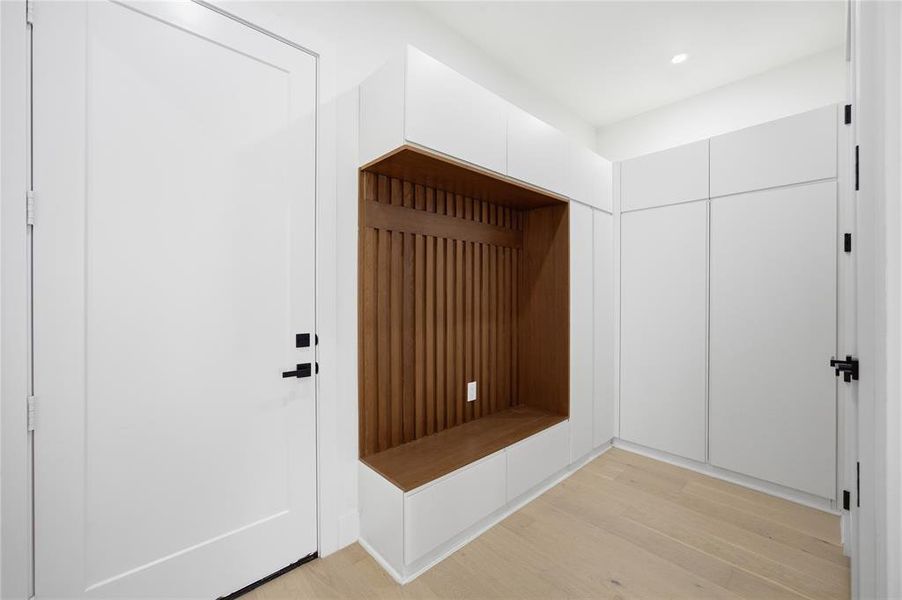 Spacious, unfurnished interior of a new home in , Dallas (Image 11).