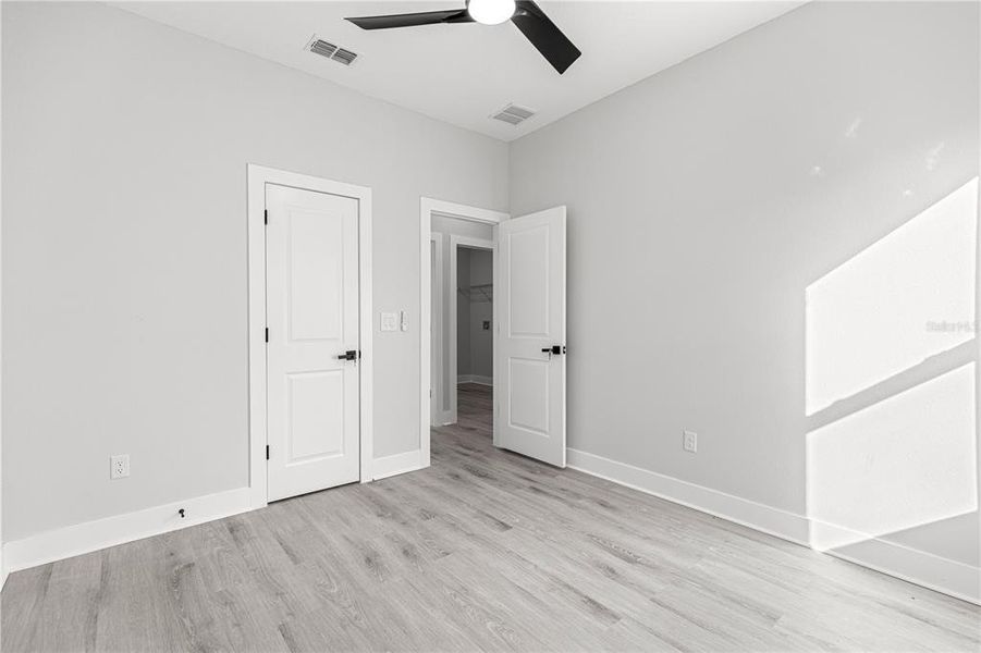 Spacious, unfurnished interior of a new home in , Dunnellon (Image 24). Spacious, unfurnished interior of a new home in , Dunnellon (Image 24).