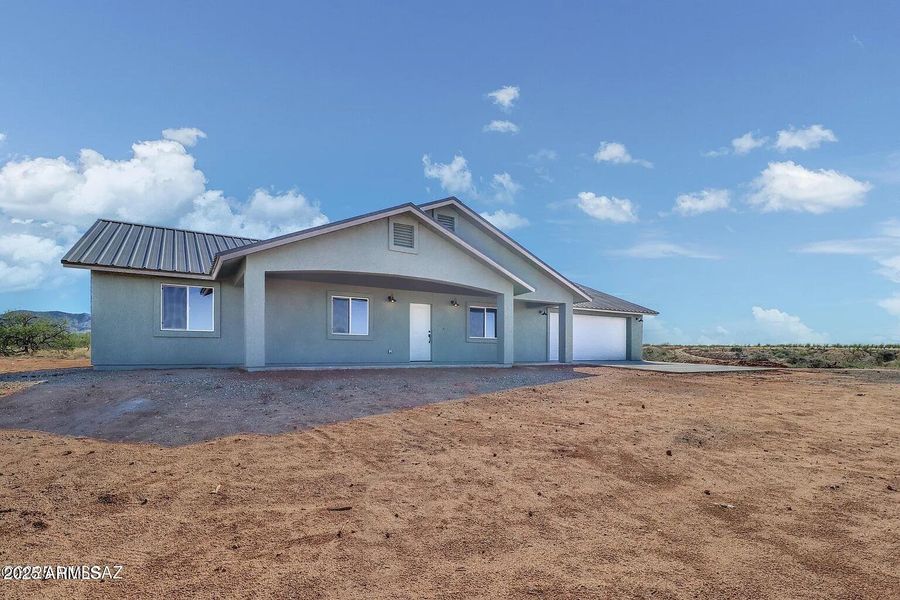 a829df8d9596dd0bd9e1a3377a755235-uncropp