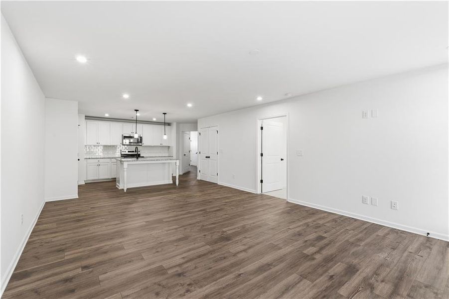 Spacious, unfurnished interior of a new home in Silver Leaf, Dawsonville (Image 27).