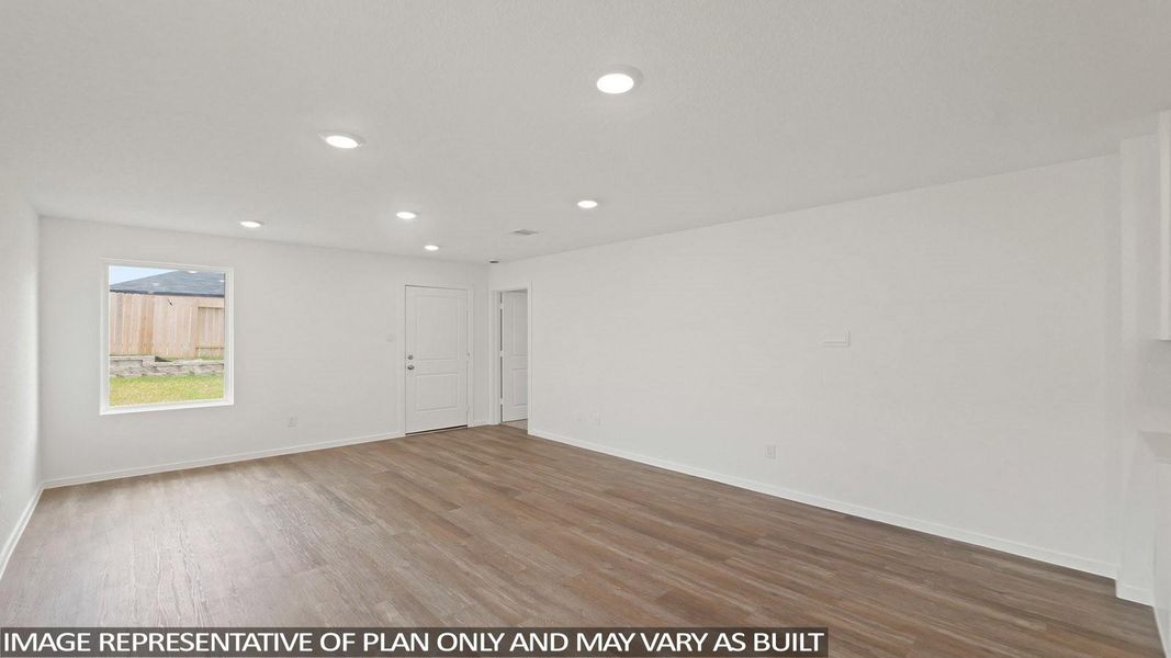 Spacious, unfurnished interior of a new home in Porters Mill, New Caney (Image 14).