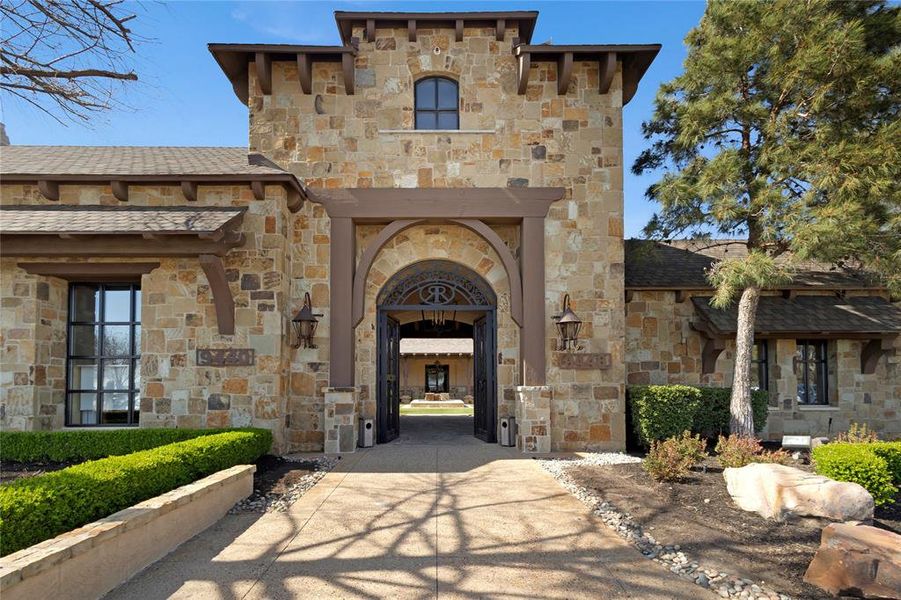 Community amenities in , Denton (Image 33).