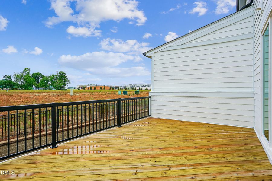 07-Deck