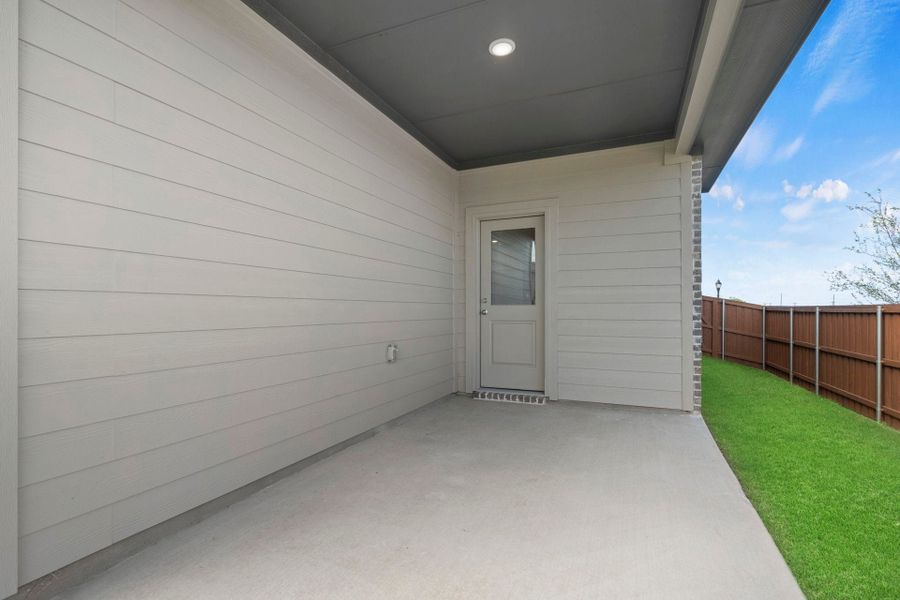 5br New Home in Heartland, TX.  - Slide 7