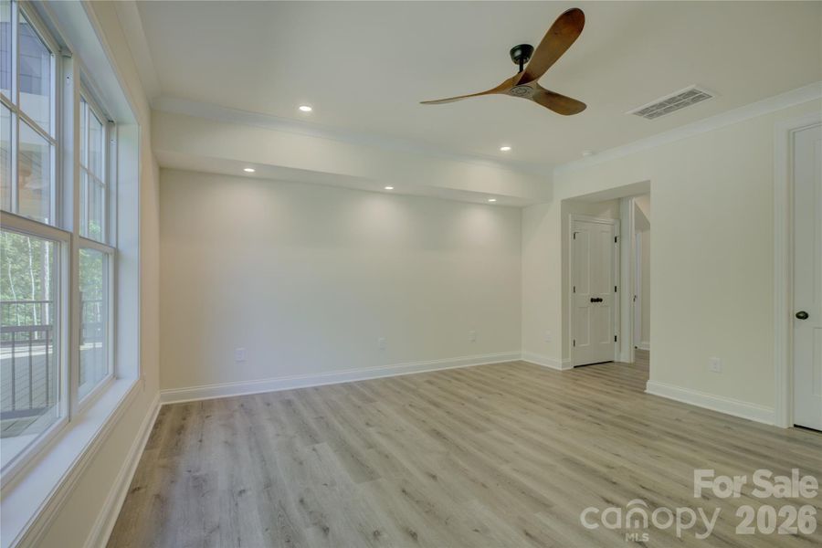 Primary suite