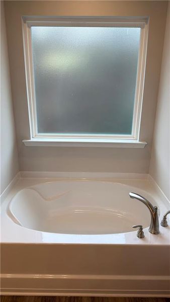 Close-up of interior finishes inside a home in Habersham Meadows, Demorest (Image 14).