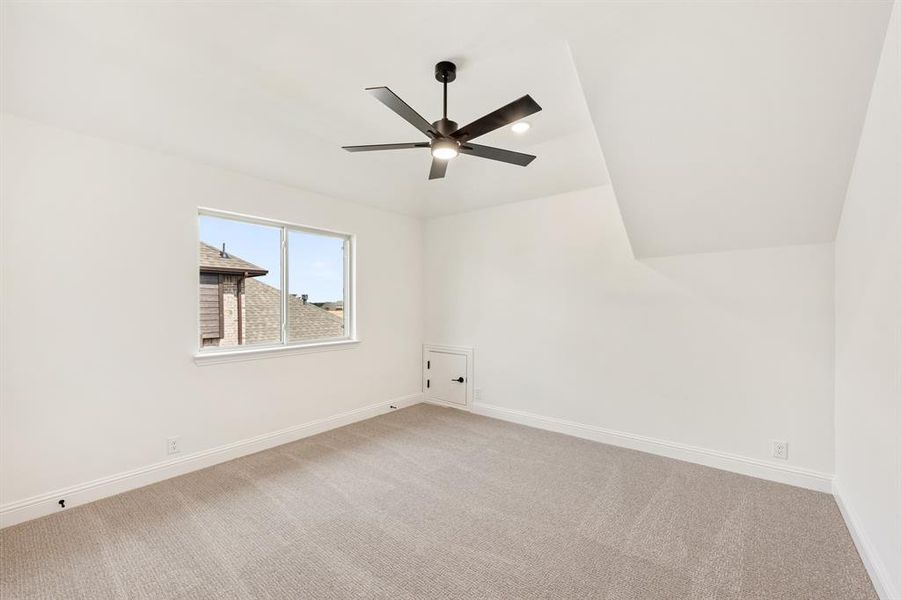 Spacious, unfurnished interior of a new home in Mosaic, Celina (Image 36). Spacious, unfurnished interior of a new home in Mosaic, Celina (Image 36).