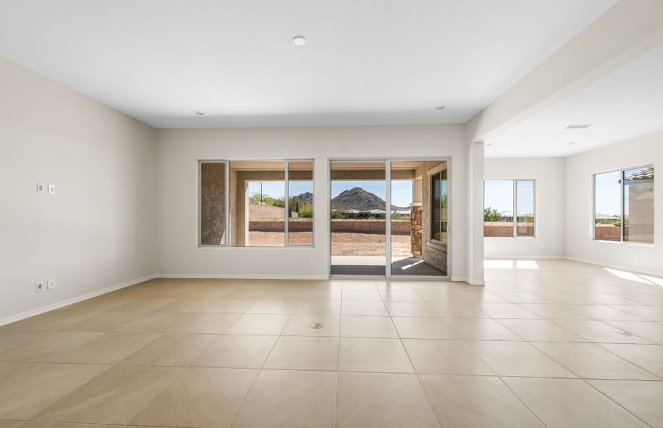 Spacious, unfurnished interior of a new home in Sun City Festival, Buckeye (Image 25).