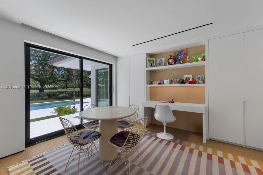 Furnished interior view inside a new home in , Coral Gables (Image 34).