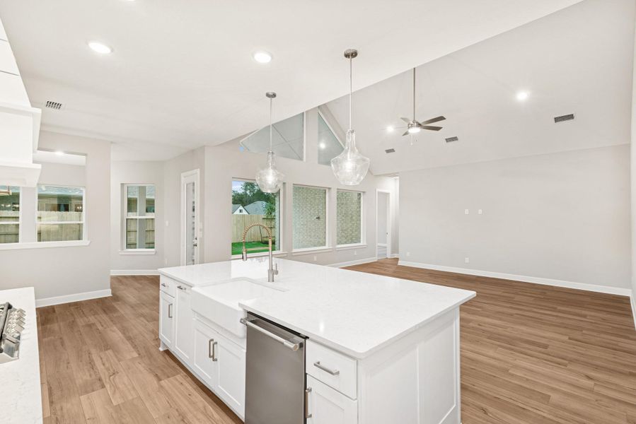 Furnished interior view inside a new home in ARTAVIA 65' Homesites, Conroe (Image 6). Furnished interior view inside a new home in ARTAVIA 65' Homesites, Conroe (Image 6).