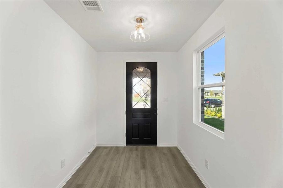 Spacious, unfurnished interior of a new home in Creekview Fossil Ridge, Pilot Point (Image 17). Spacious, unfurnished interior of a new home in Creekview Fossil Ridge, Pilot Point (Image 17).