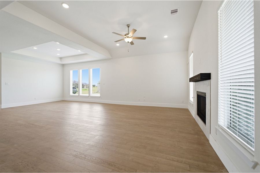 Spacious, unfurnished interior of a new home in Suncreek Estates, Rosharon (Image 34). Spacious, unfurnished interior of a new home in Suncreek Estates, Rosharon (Image 34).