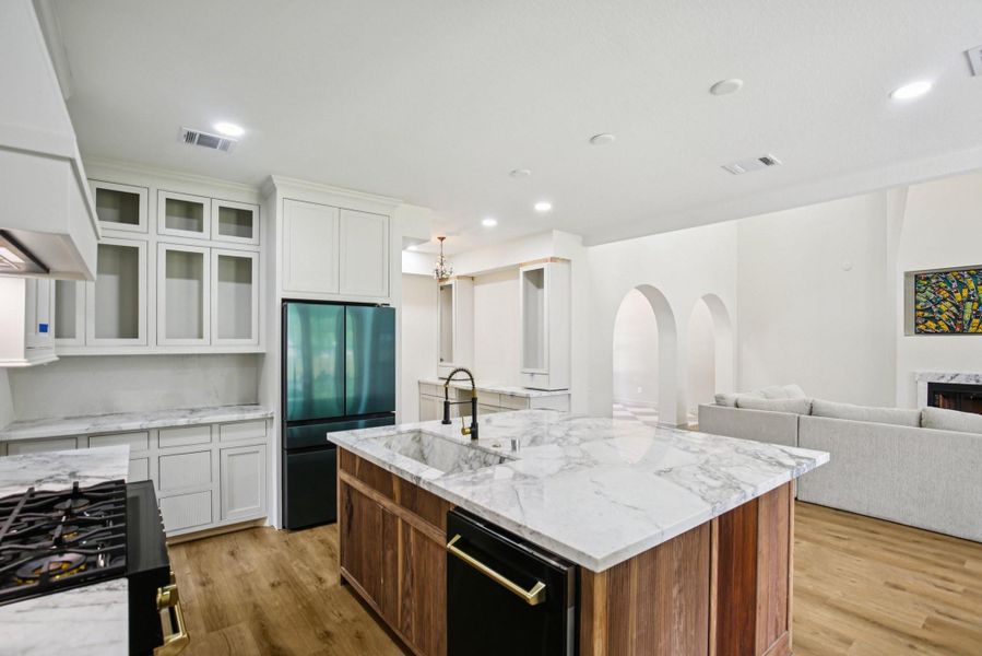 Furnished interior view inside a new home in , Willis (Image 9).