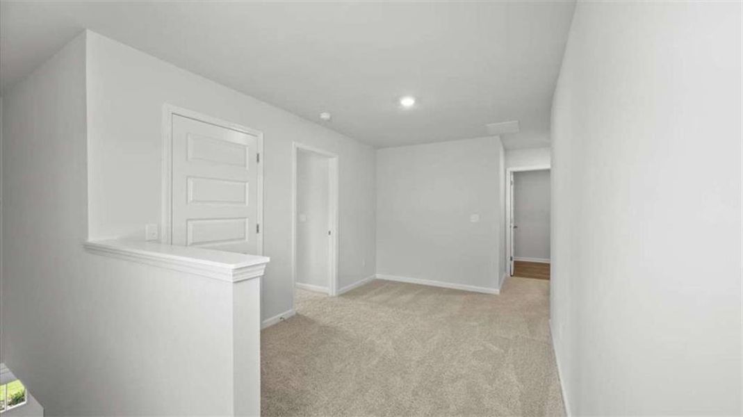 Spacious, unfurnished interior of a new home in Shoal Creek, Hampton (Image 8).