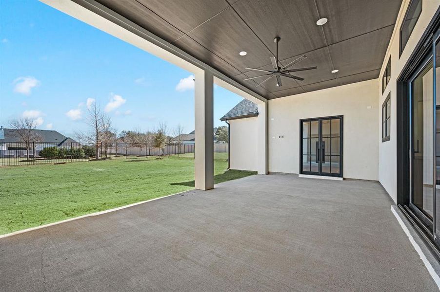 Exterior details and patio area of a home in Montclair, Prosper (Image 27).