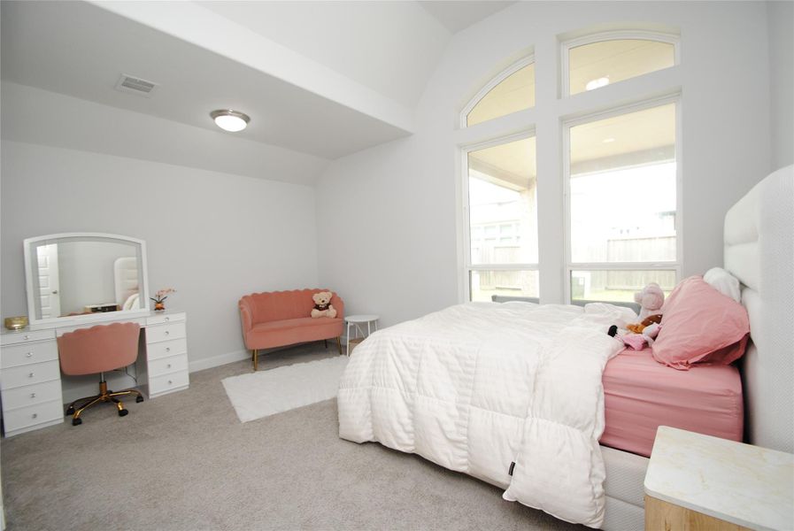 Furnished interior view inside a new home in Cross Creek Ranch, Fulshear (Image 14).