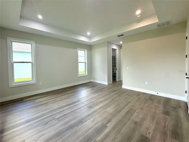 Spacious, unfurnished interior of a new home in , Palm Coast (Image 10).