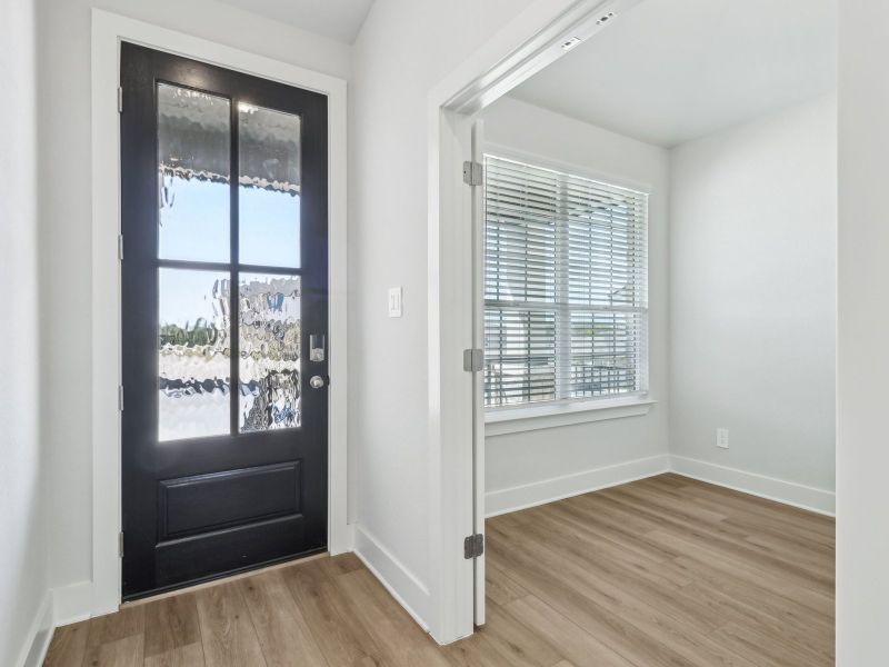 Entry of the San Saba floorplan at a Meritage Homes community.