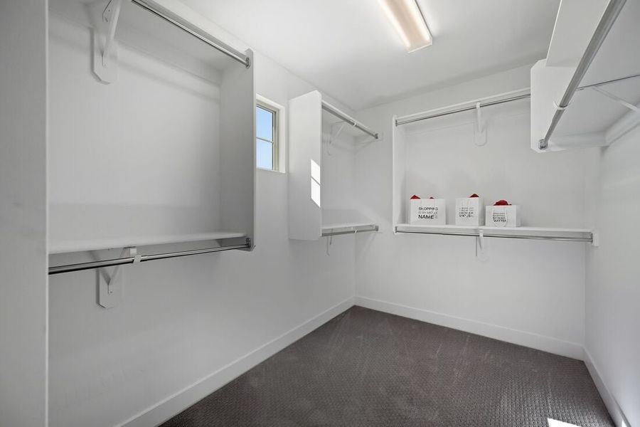 Spacious, unfurnished interior of a new home in La Mira, Mesa (Image 17).