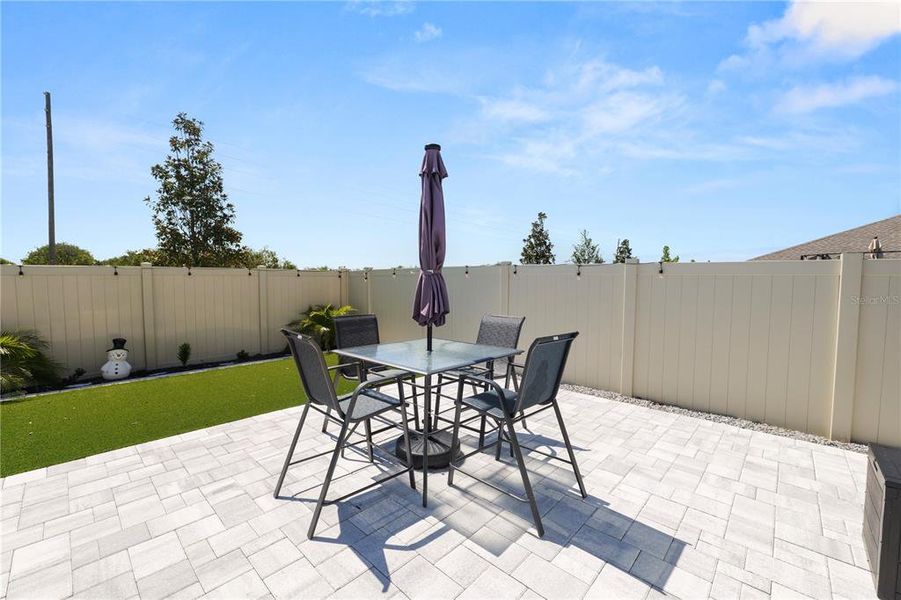 Exterior details and patio area of a home in Hunt Club Groves, Lake Wales (Image 28).