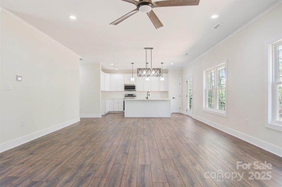 Spacious, unfurnished interior of a new home in , Hickory (Image 27).