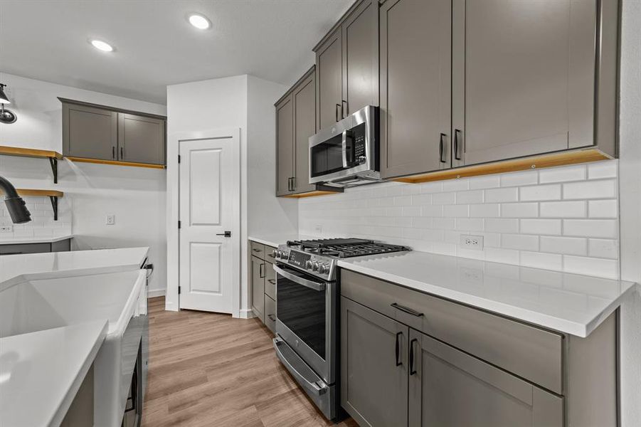 Furnished interior view inside a new home in Caldwell Lakes, Dallas (Image 8). Furnished interior view inside a new home in Caldwell Lakes, Dallas (Image 8).