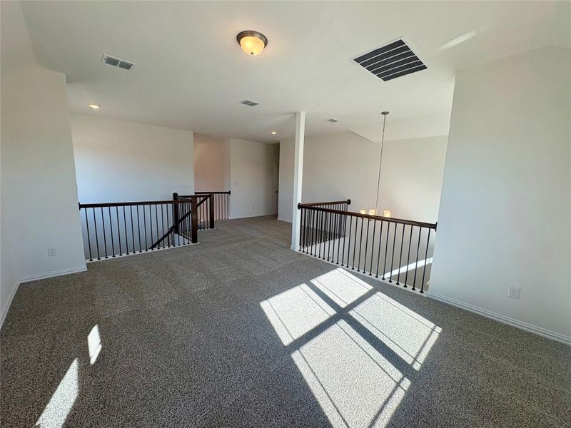 Spacious, unfurnished interior of a new home in Retreat at San Gabriel, Georgetown (Image 11).