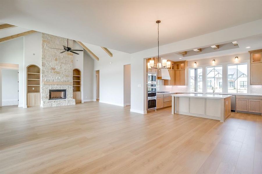 Spacious, unfurnished interior of a new home in , Waxahachie (Image 18). Spacious, unfurnished interior of a new home in , Waxahachie (Image 18).