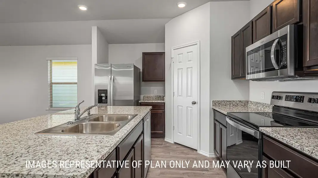 Furnished interior view inside a new home in Pecan Creek, Temple (Image 4).