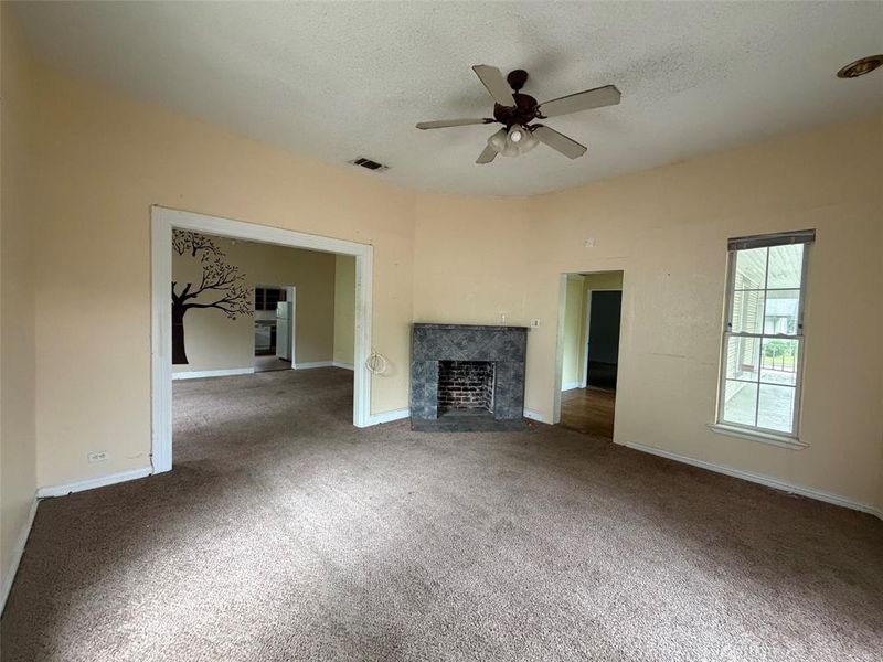 Spacious, unfurnished interior of a new home in , Cleburne (Image 6). Spacious, unfurnished interior of a new home in , Cleburne (Image 6).