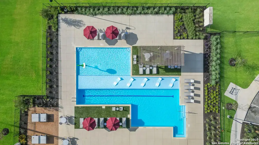 Community amenities in Applewood, San Antonio (Image 47).