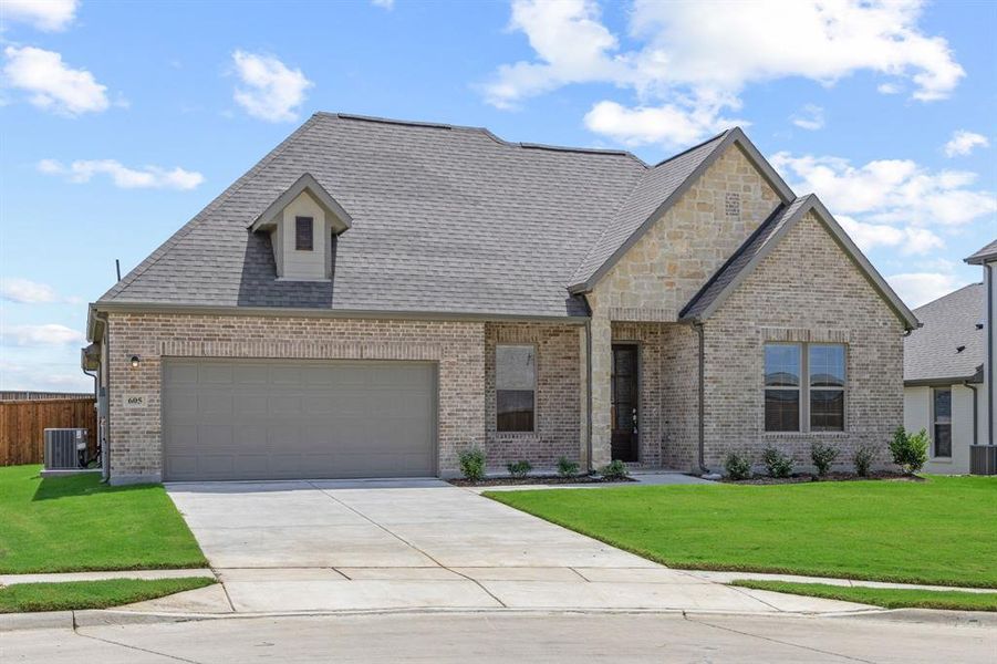 1-web-or-mls-605-bonnie-rose-ln