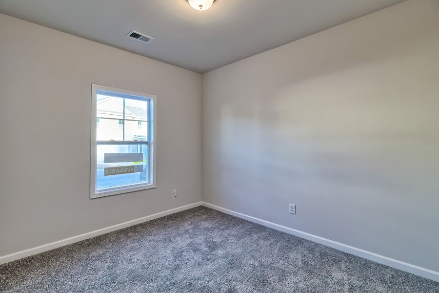 Spacious, unfurnished interior of a new home in Emanuel Creek, West Columbia (Image 17).
