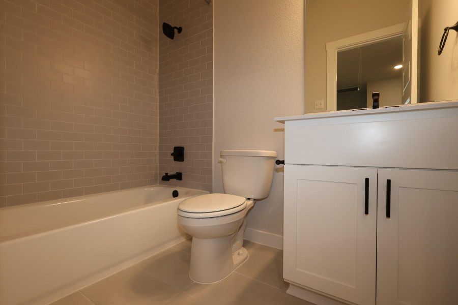 Furnished interior view inside a new home in Park Central, Georgetown (Image 9).