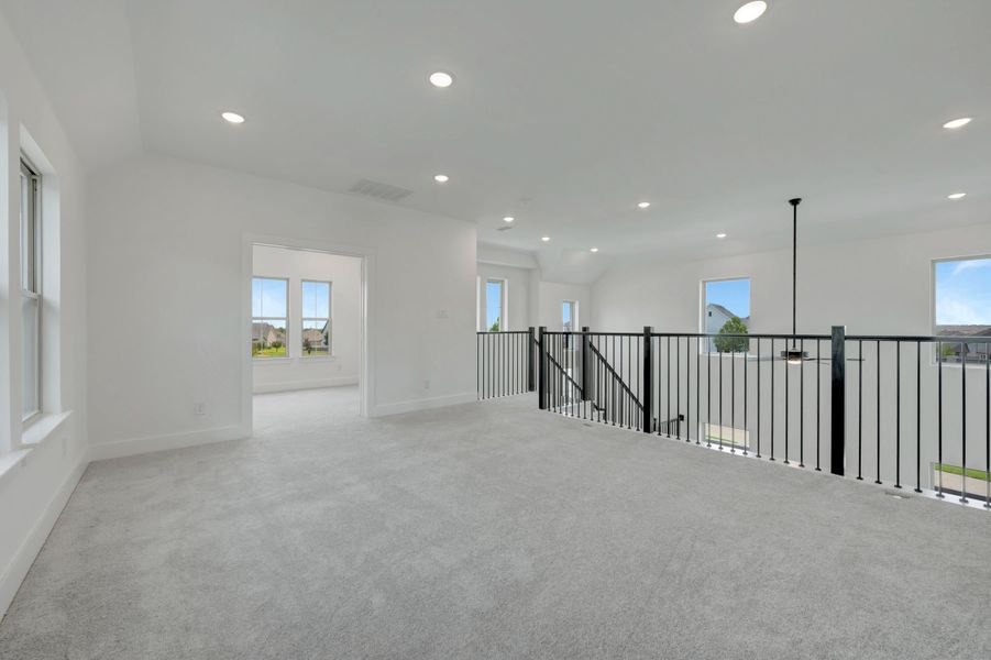 Spacious, unfurnished interior of a new home in Painted Tree, McKinney (Image 18). Spacious, unfurnished interior of a new home in Painted Tree, McKinney (Image 18).