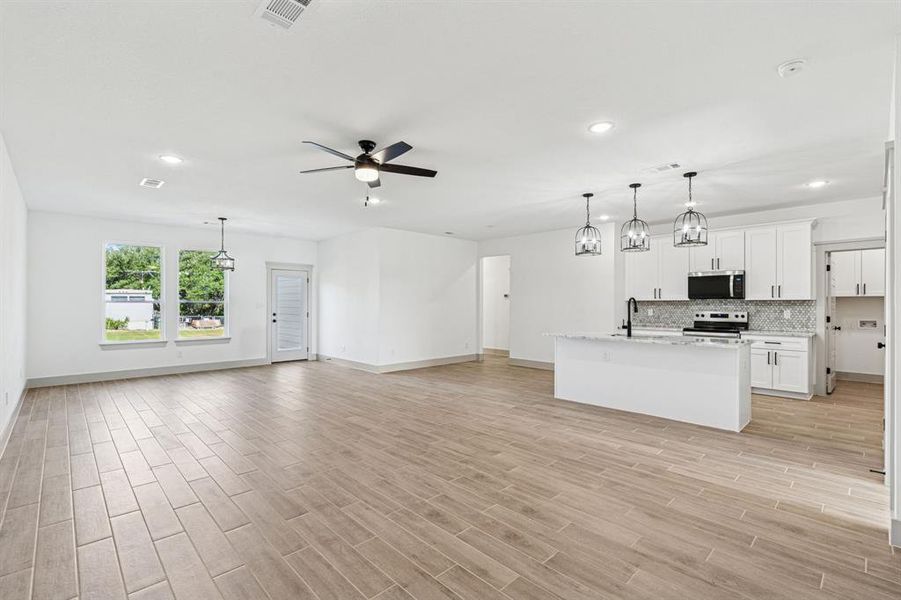 Image 37 of a home in . Image 37 of a home in .