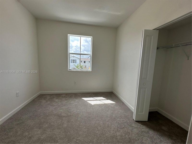 Spacious, unfurnished interior of a new home in , Homestead (Image 24).