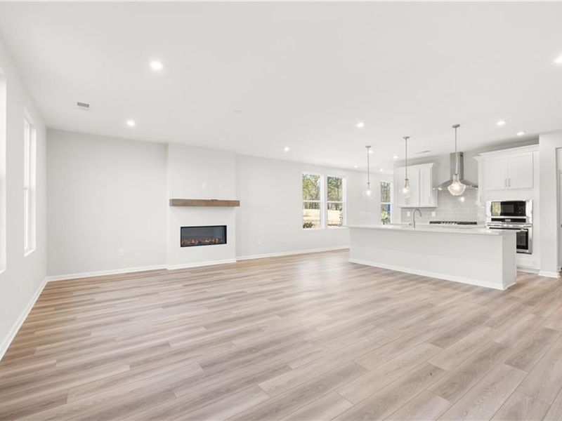 Spacious, unfurnished interior of a new home in Lake Shore, Winder (Image 13). Spacious, unfurnished interior of a new home in Lake Shore, Winder (Image 13).