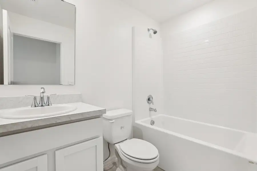 Furnished interior view inside a new home in Vero Lake Estates, Vero Beach (Image 7).