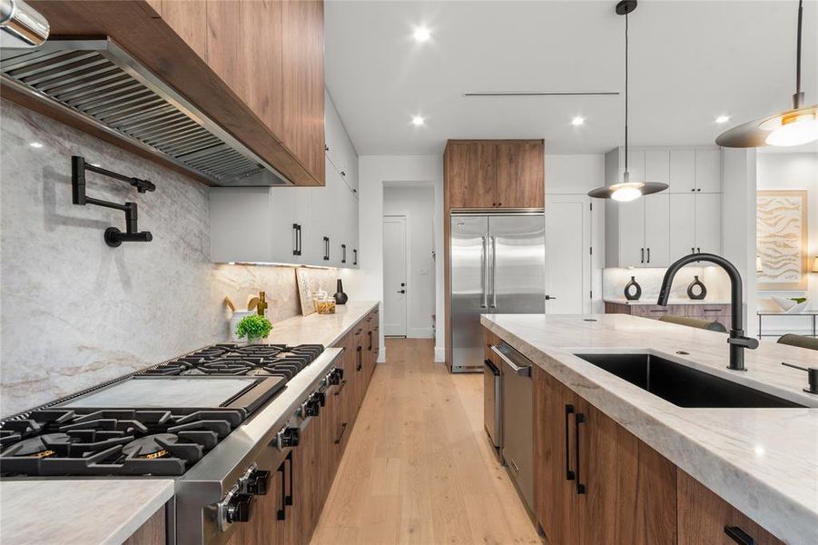 Furnished interior view inside a new home in , Fort Worth (Image 12).