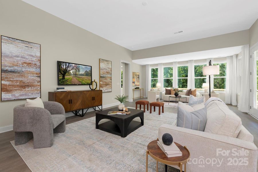Furnished interior view inside a new home in Handsmill on Lake Wylie, York (Image 5).
