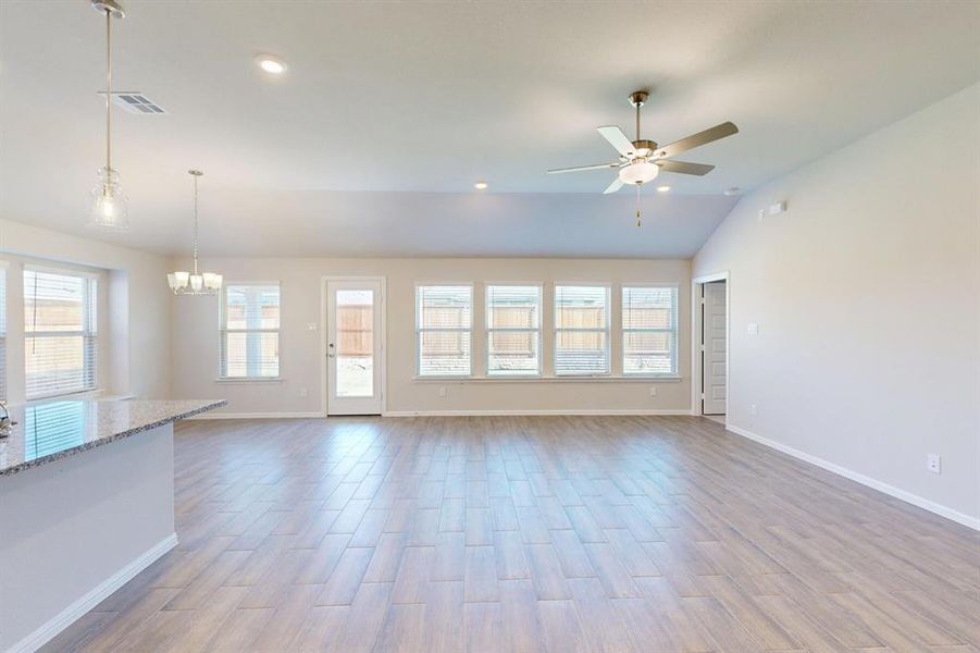 Spacious, unfurnished interior of a new home in Mobberly Farms, Pilot Point (Image 26).