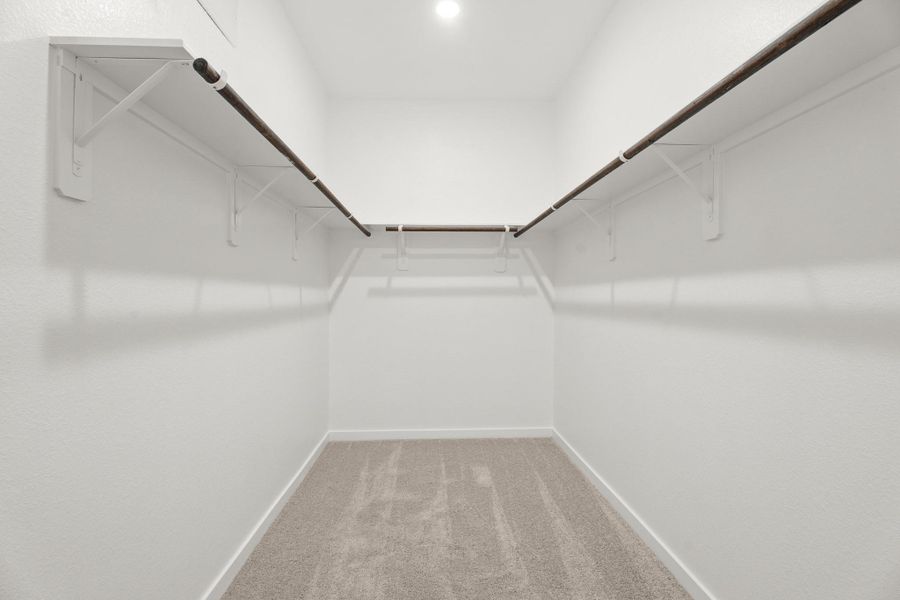 Spacious, unfurnished interior of a new home in Martha's Vineyard, Alvin (Image 23).