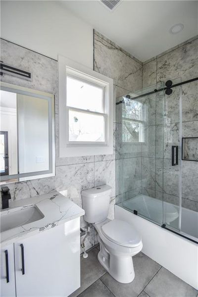 Furnished interior view inside a new home in , Atlanta (Image 49).