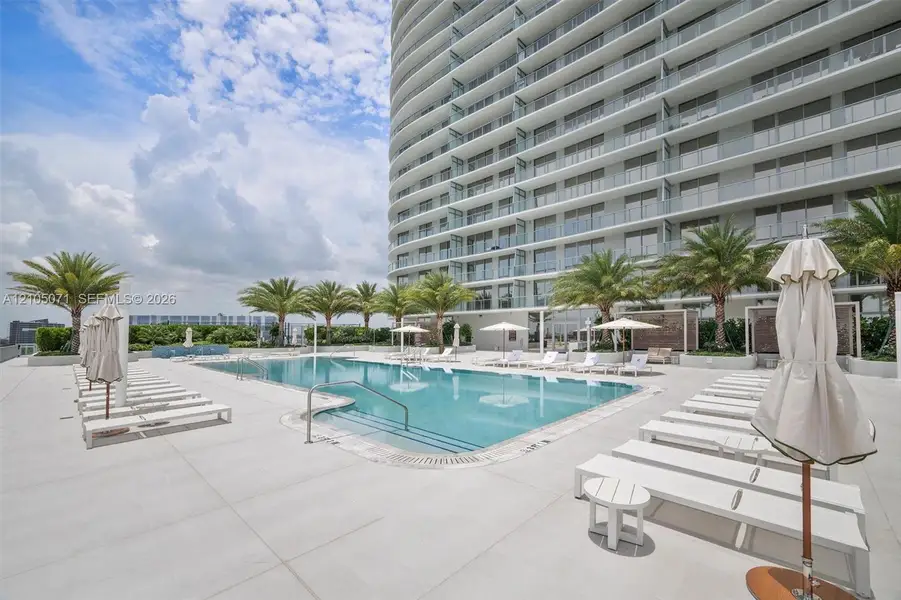 Condo located in Miami, FL showcasing its design and architecture (Image 3). Condo located in Miami, FL showcasing its design and architecture (Image 3).