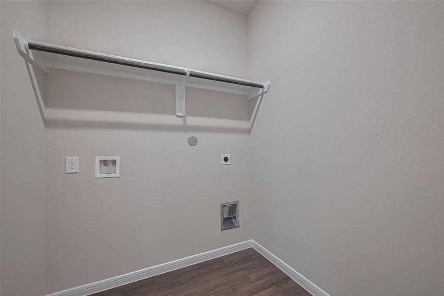 Furnished interior view inside a new home in La Segarra, Brookshire (Image 29). Furnished interior view inside a new home in La Segarra, Brookshire (Image 29).