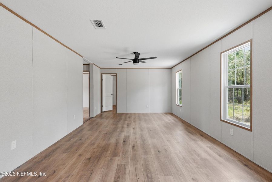 Spacious, unfurnished interior of a new home in , Keystone Heights (Image 22).