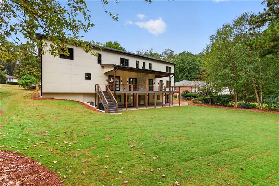 Exterior details and patio area of a home in , Dunwoody (Image 33).